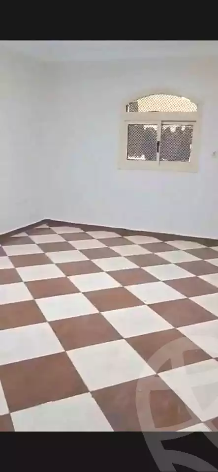 https://aqarmap.com.eg/en/listing/7025228-for-sale-cairo-helwan-el-shareaa-el-sharby-st