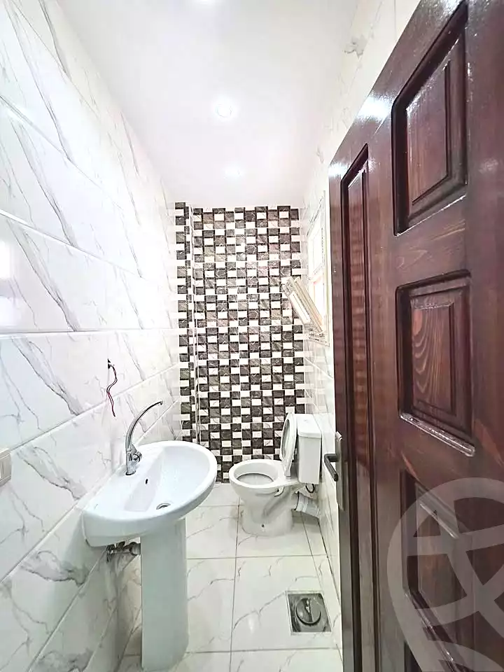 https://aqarmap.com.eg/ar/listing/7025240-for-sale-alexandria-el-asafra-shr-45