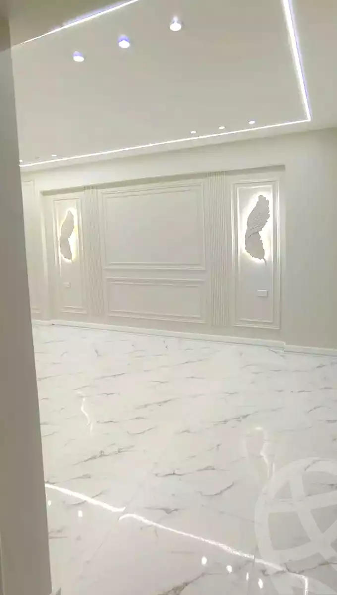 https://aqarmap.com.eg/ar/listing/7025476-for-sale-alexandria-al-agamy-el-hanouvel