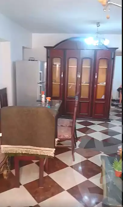 https://aqarmap.com.eg/ar/listing/7025803-for-sale-alexandria-bw-qyr-street-10