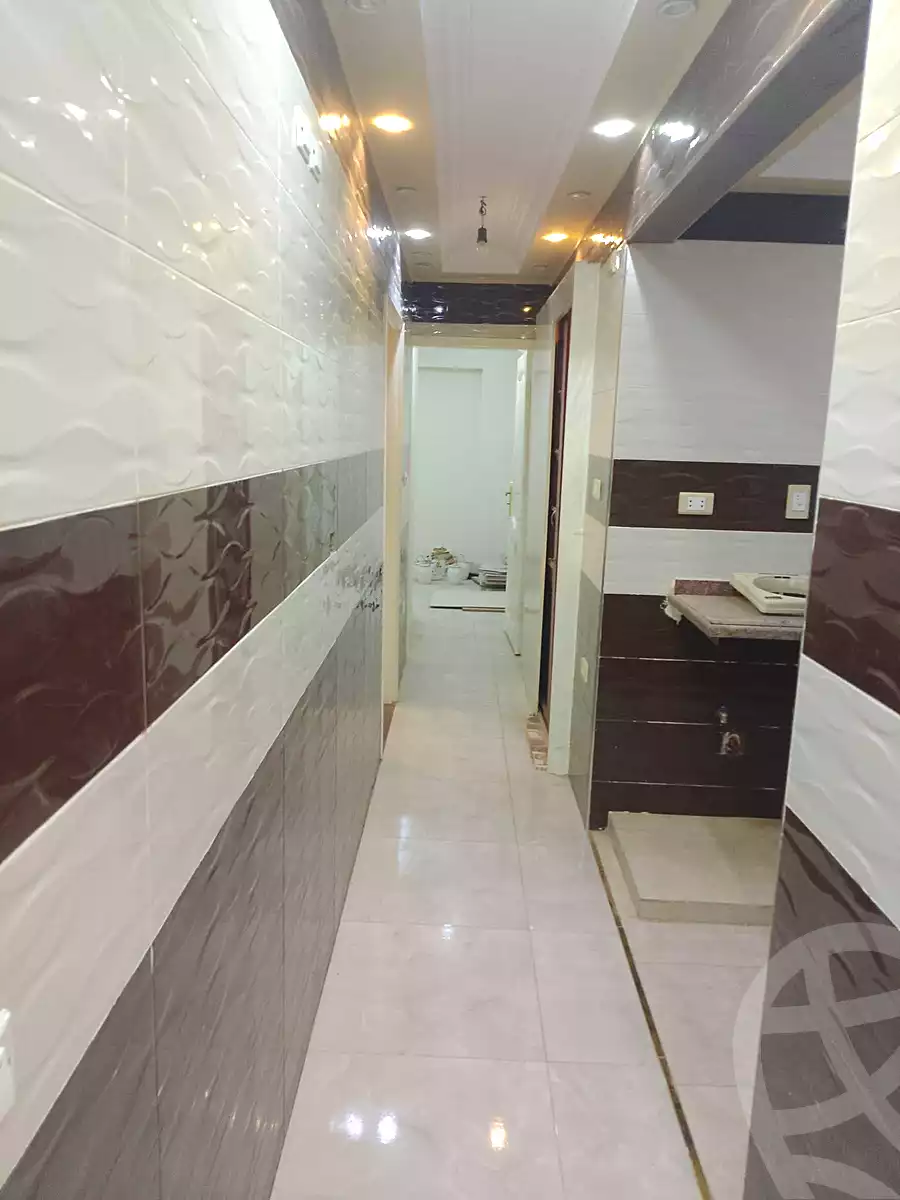 https://aqarmap.com.eg/ar/listing/7026247-for-sale-cairo-ain-shams-ain-shams-el-sharkia-el-zahraa-st