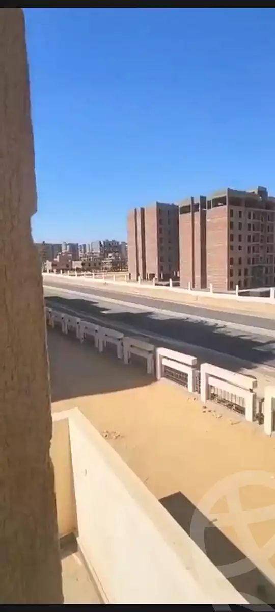 https://aqarmap.com.eg/ar/listing/7026120-for-sale-cairo-new-administrative-capital-r7-oia