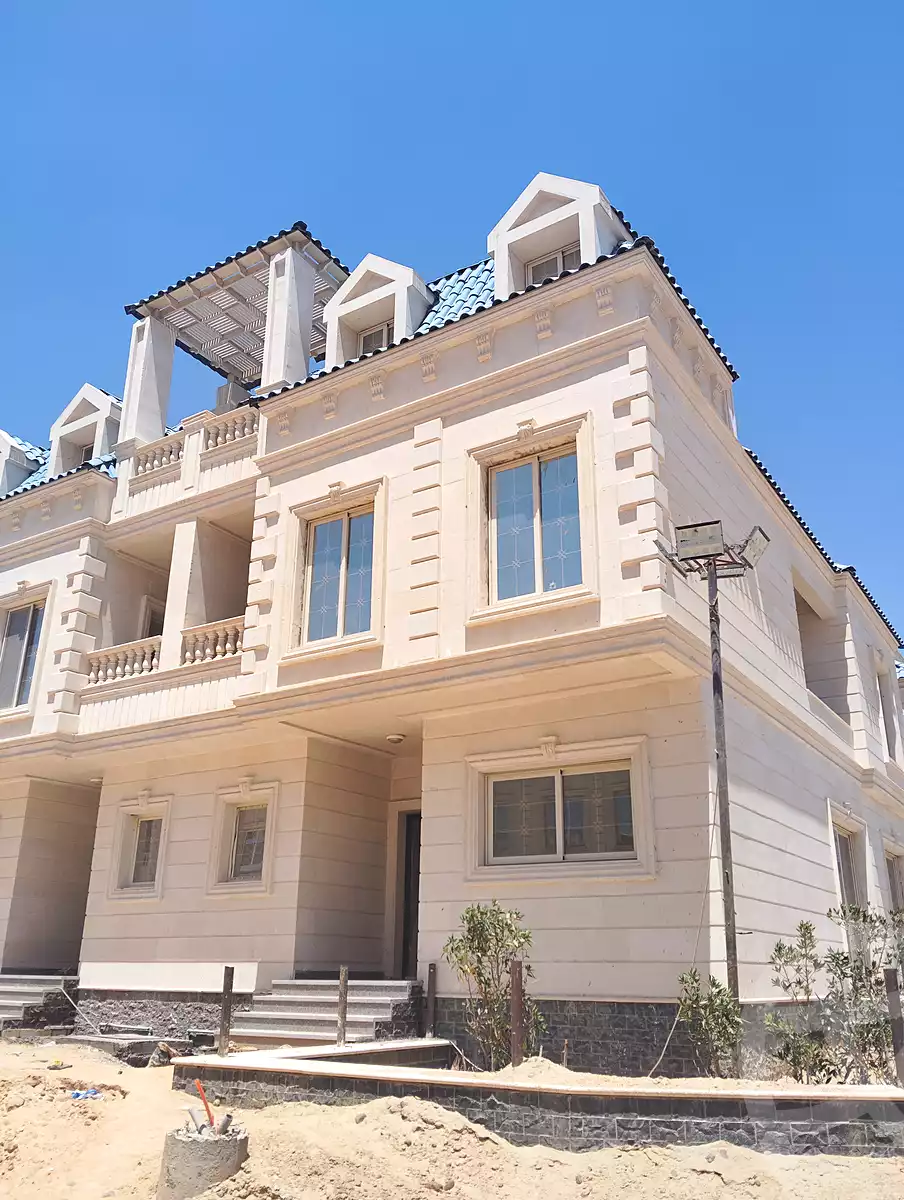 https://aqarmap.com.eg/ar/listing/7026743-for-sale-cairo-al-oubour-compounds-turath-mall