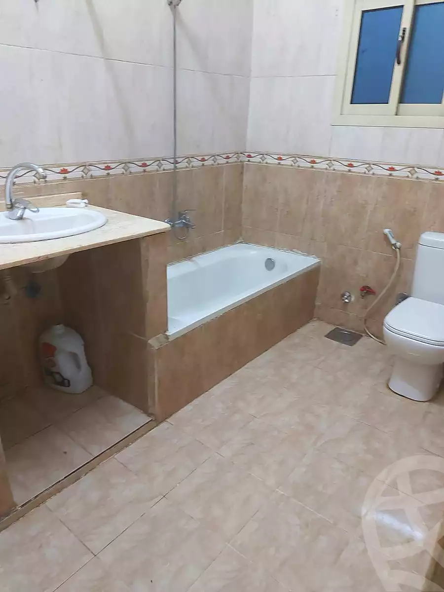 https://aqarmap.com.eg/en/listing/7027215-for-sale-cairo-el-zaytun-lzytwn-lshrqy-toman-bai-st
