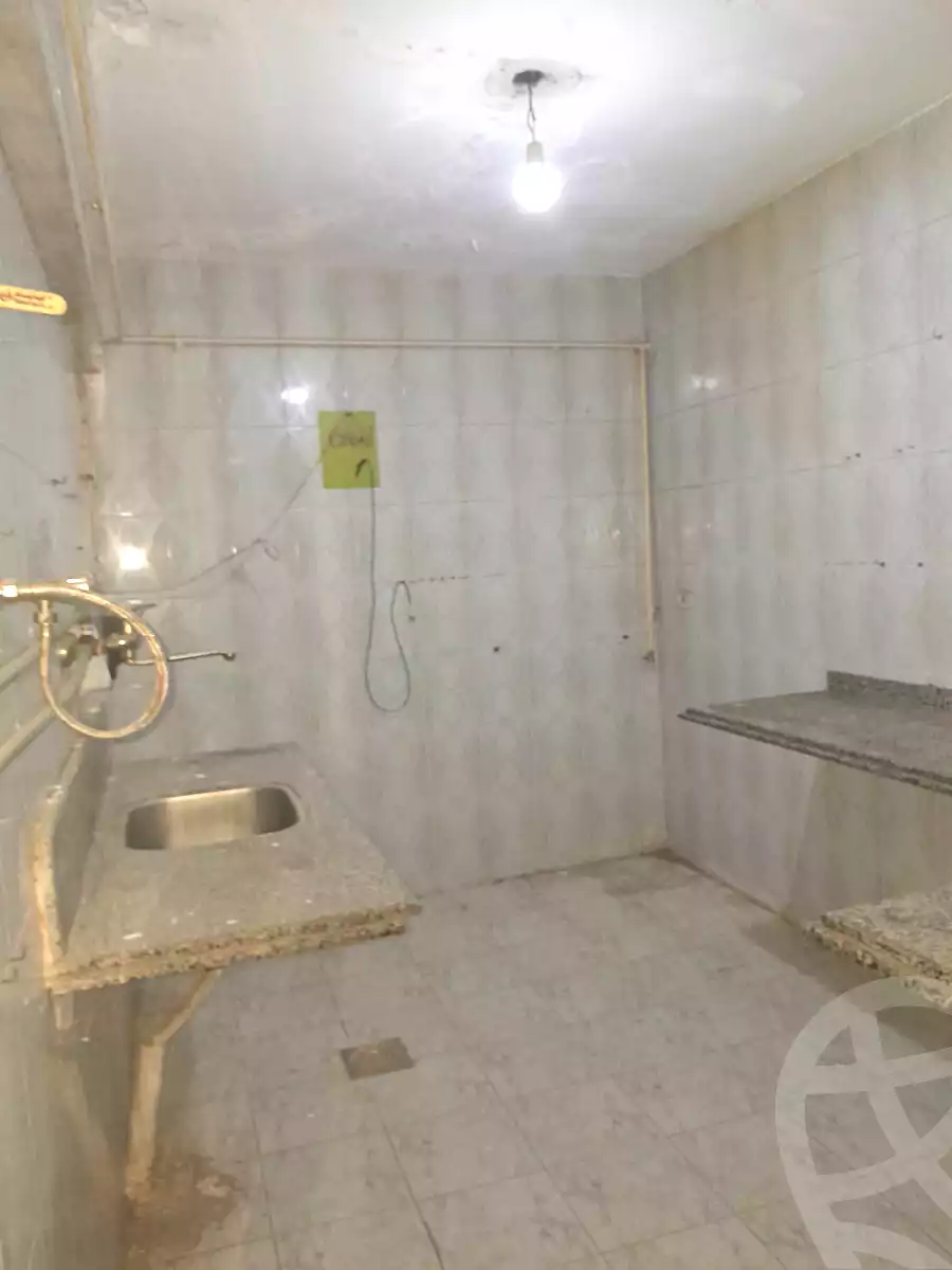 https://aqarmap.com.eg/ar/listing/7027597-for-sale-alexandria-al-agamy-el-hanouvel-radwan-st