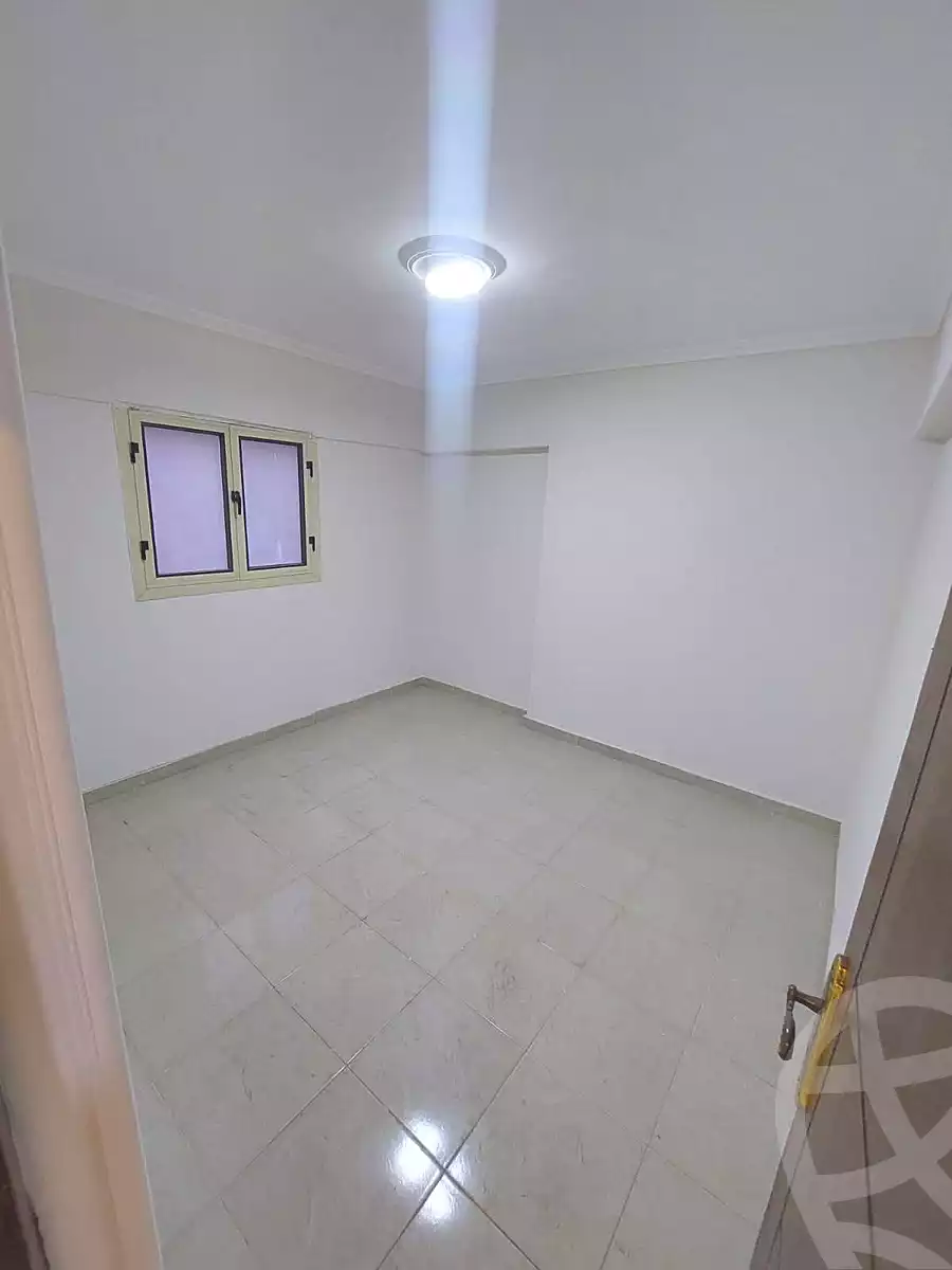 https://aqarmap.com.eg/ar/listing/7028444-for-sale-alexandria-sydy-bshr-sydy-bshr-bhry