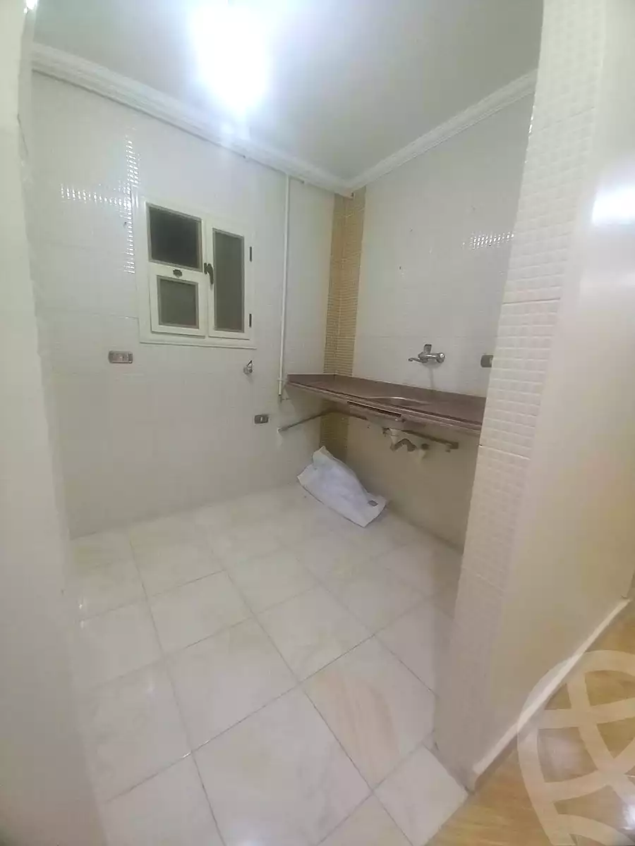 https://aqarmap.com.eg/en/listing/7028761-for-sale-alexandria-sydy-bshr-sydy-bshr-bhry