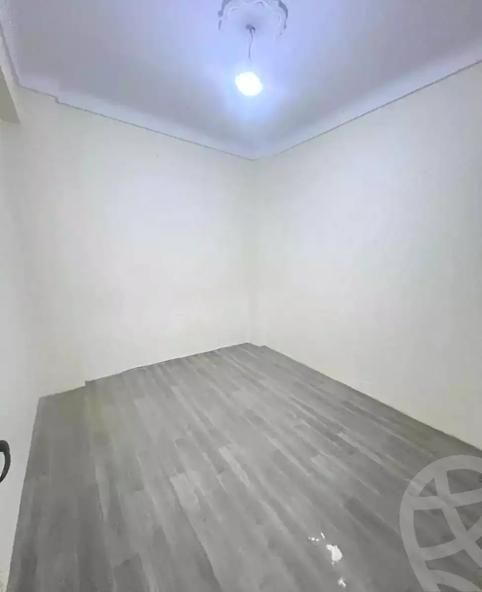 https://aqarmap.com.eg/ar/listing/7028899-for-sale-alexandria-lsywf-el-falki