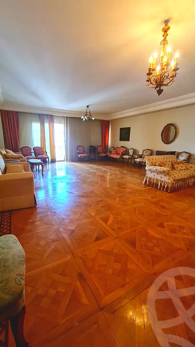 https://aqarmap.com.eg/en/listing/7029101-for-sale-alexandria-kafr-abdo-sant-giyn-st
