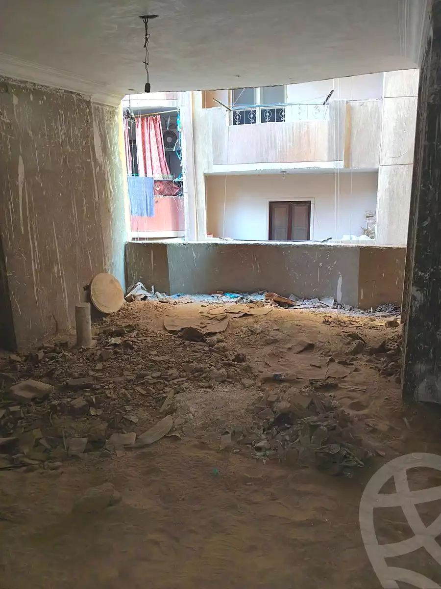 https://aqarmap.com.eg/en/listing/7025142-for-sale-cairo-helwan-hadayek-helwan-nile-corniche-st