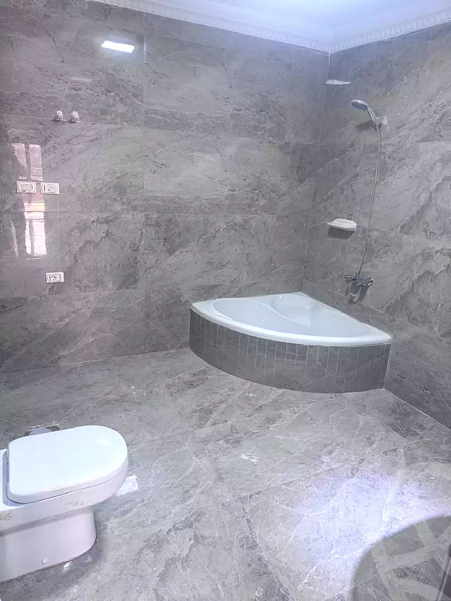 https://aqarmap.com.eg/en/listing/7029440-for-sale-cairo-nasr-city-abbas-el-akkad