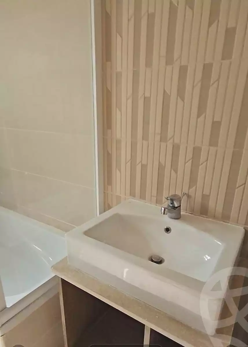 شقة بغرفتي نوم في فيفث سكوير المراسم، صورة ٥ من ٧