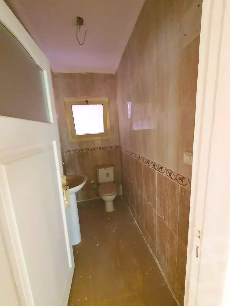 https://aqarmap.com.eg/en/listing/7029633-for-sale-cairo-new-cairo-compounds-kemet-compound