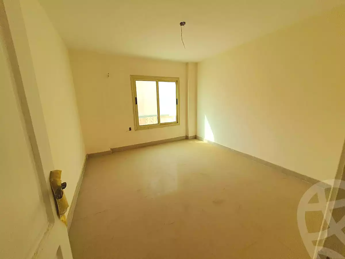 https://aqarmap.com.eg/en/listing/7029633-for-sale-cairo-new-cairo-compounds-kemet-compound