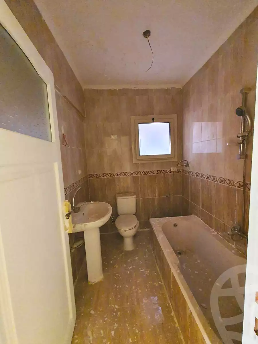 https://aqarmap.com.eg/en/listing/7029633-for-sale-cairo-new-cairo-compounds-kemet-compound
