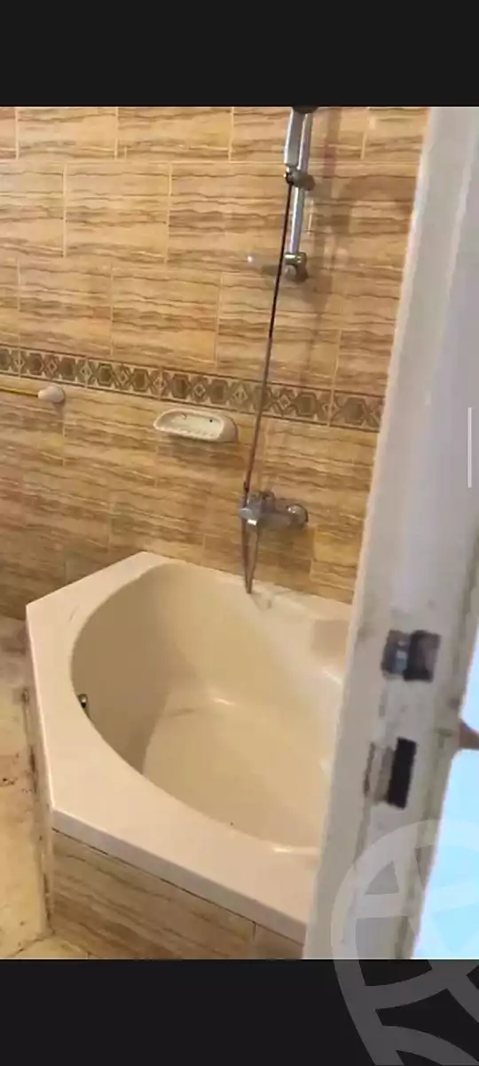 https://aqarmap.com.eg/ar/listing/7030016-for-rent-cairo-el-haram-shareaa-khatem-el-morsalen