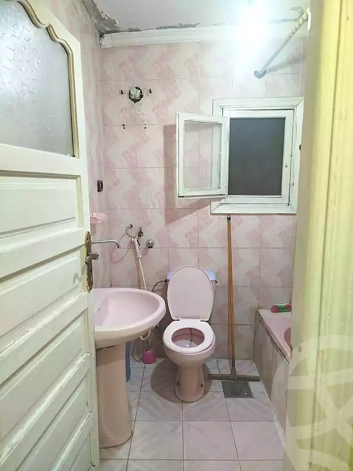 https://aqarmap.com.eg/ar/listing/7030604-for-sale-alexandria-miami-khld-bn-lwlyd