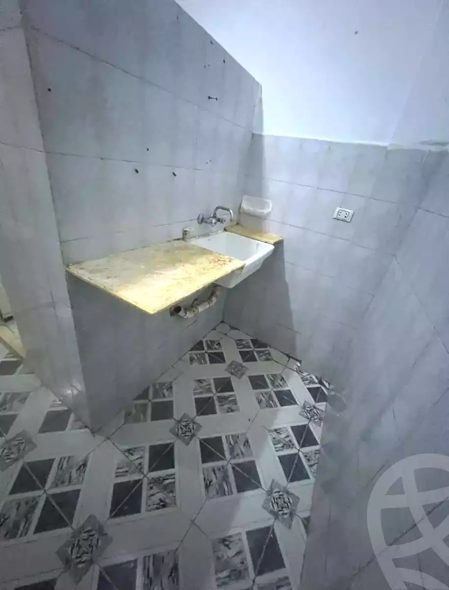 https://aqarmap.com.eg/en/listing/7030774-for-sale-alexandria-lsywf-el-falki