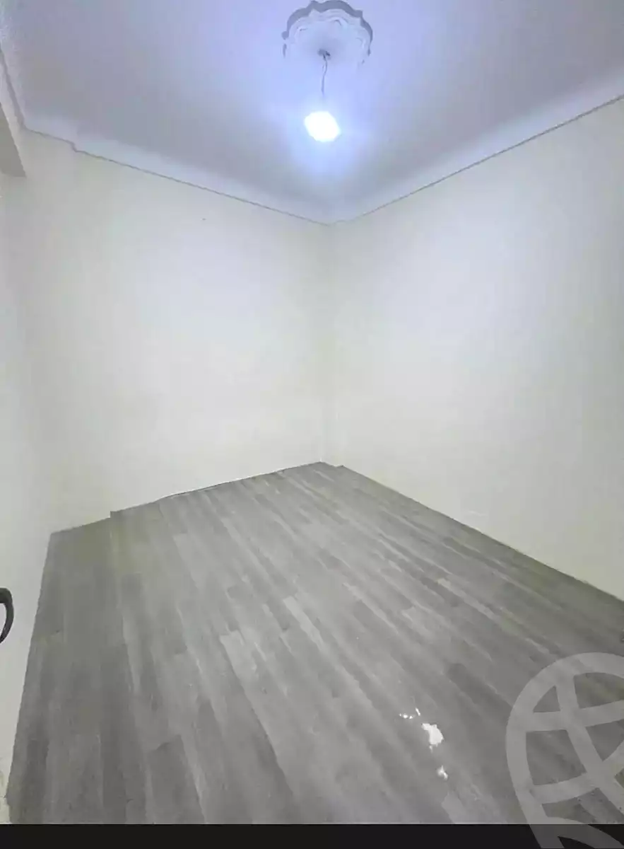 https://aqarmap.com.eg/en/listing/7030774-for-sale-alexandria-lsywf-el-falki