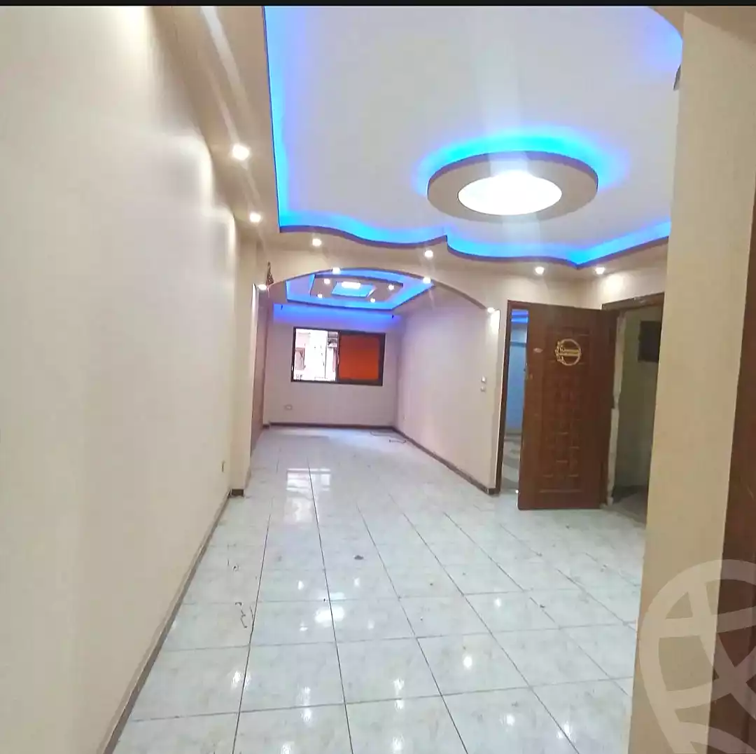 https://aqarmap.com.eg/ar/listing/7031307-for-sale-alexandria-el-asafra-shr-45