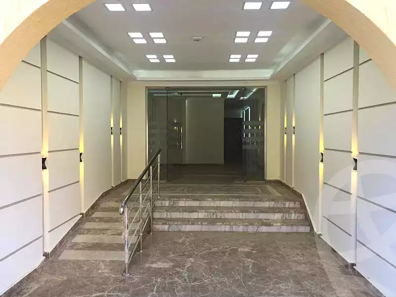 https://aqarmap.com.eg/ar/listing/7031810-for-sale-cairo-el-shorouk-compounds-maadi-view