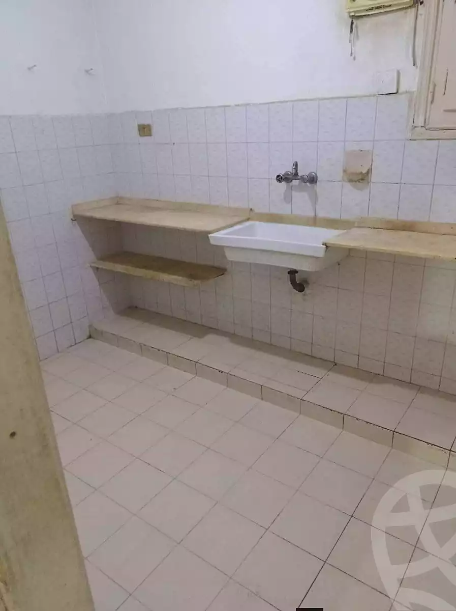 https://aqarmap.com.eg/en/listing/7032195-for-rent-alexandria-al-agamy-lbytsh-princess-st