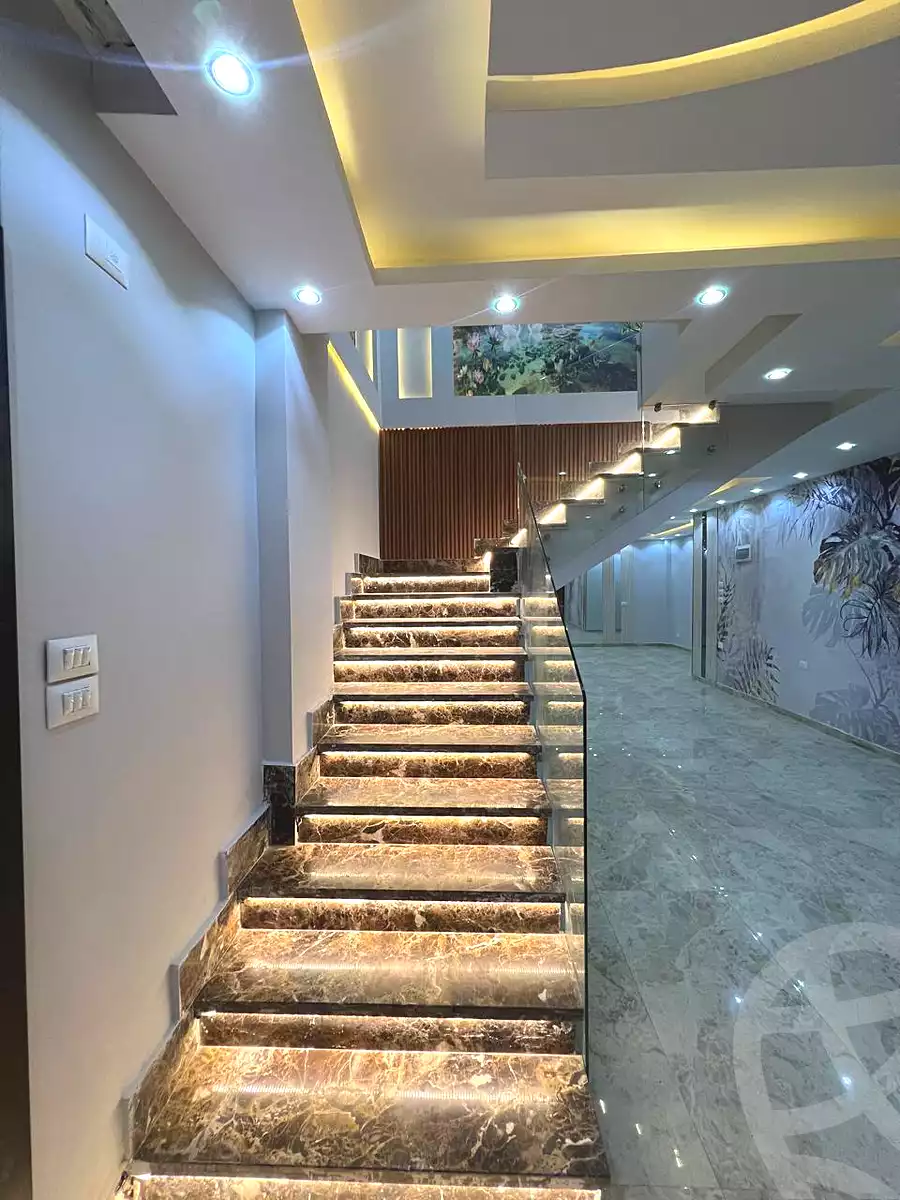 https://aqarmap.com.eg/ar/listing/7032307-for-sale-cairo-el-sheikh-zayed-city-el-hay-elsabeaa-lhy-lsb