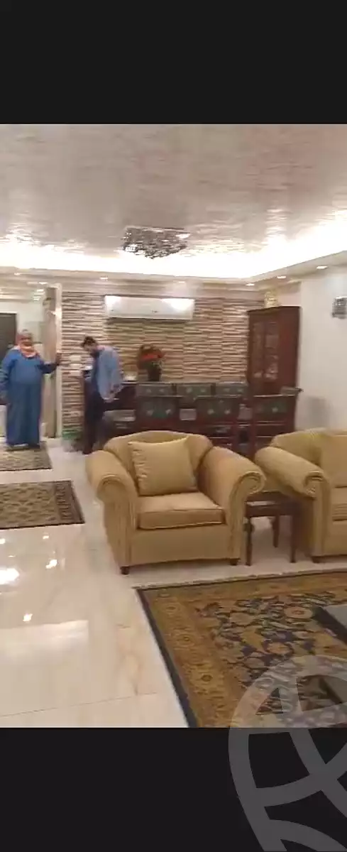 https://aqarmap.com.eg/en/listing/7032608-for-sale-cairo-ljyz-shareaa-morad charel degol