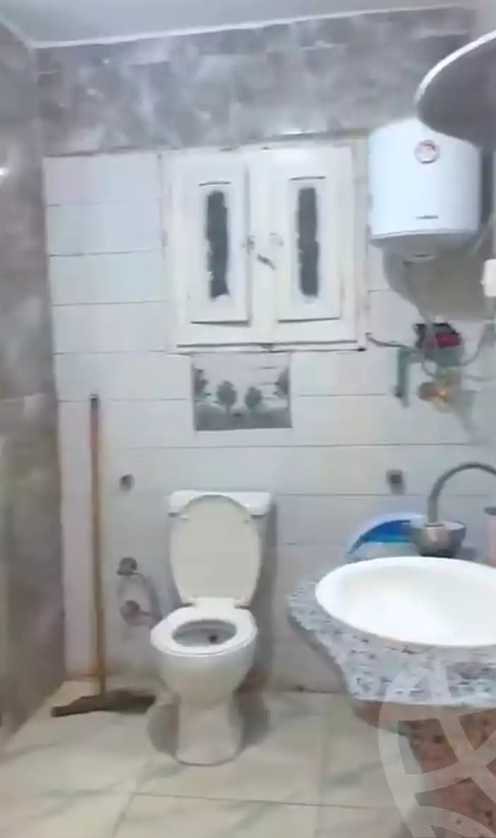 https://aqarmap.com.eg/en/listing/7032586-for-sale-alexandria-al-agamy-el-hanouvel-kasr-al-quiri-st-1