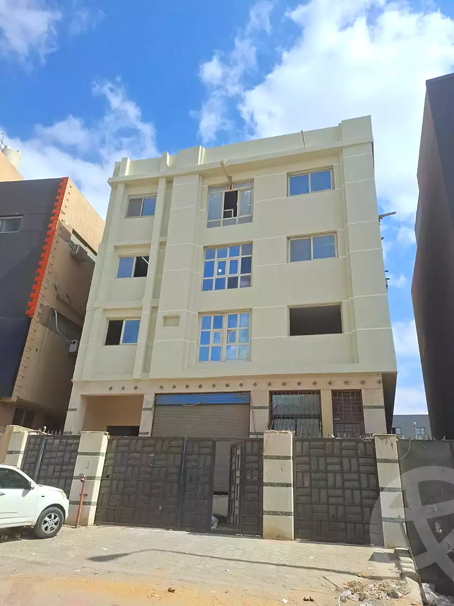 https://aqarmap.com.eg/ar/listing/7026106-for-rent-cairo-new-cairo-el-maantiqah-el-sinaiyyah