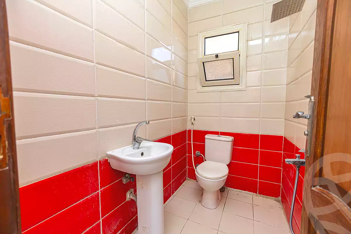https://aqarmap.com.eg/en/listing/7034505-for-sale-alexandria-tharwat
