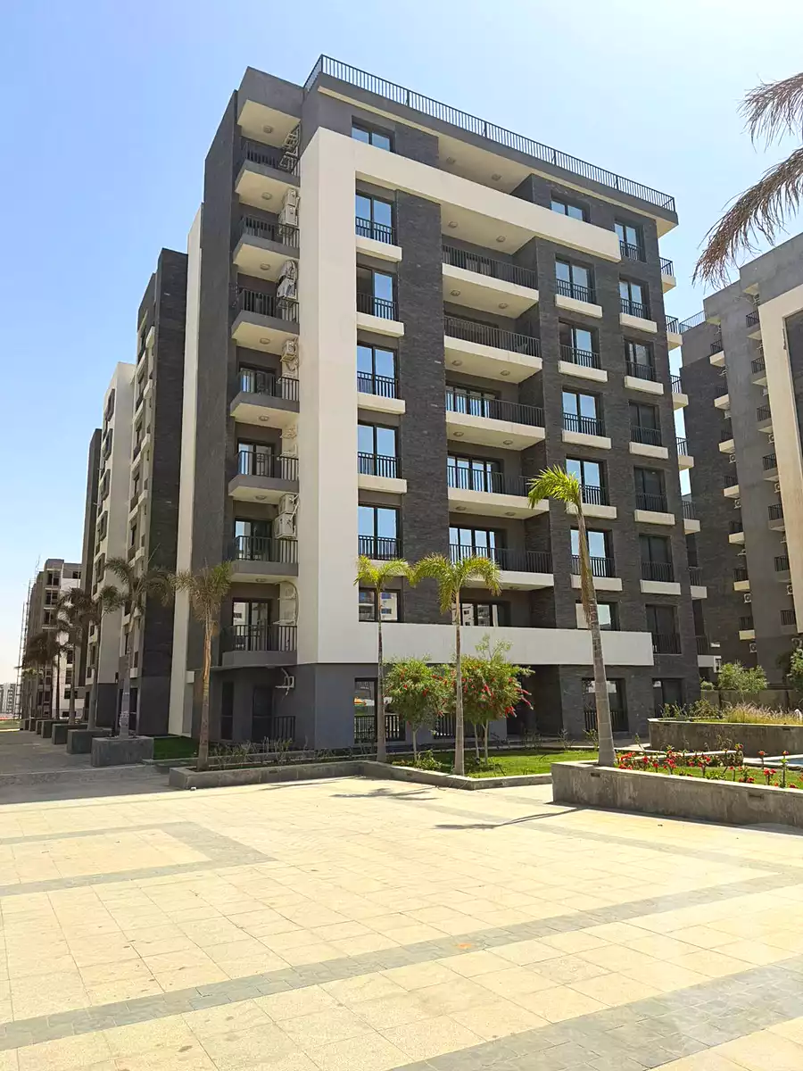 https://aqarmap.com.eg/en/listing/7033982-for-sale-cairo-new-administrative-capital-r7-syn-7