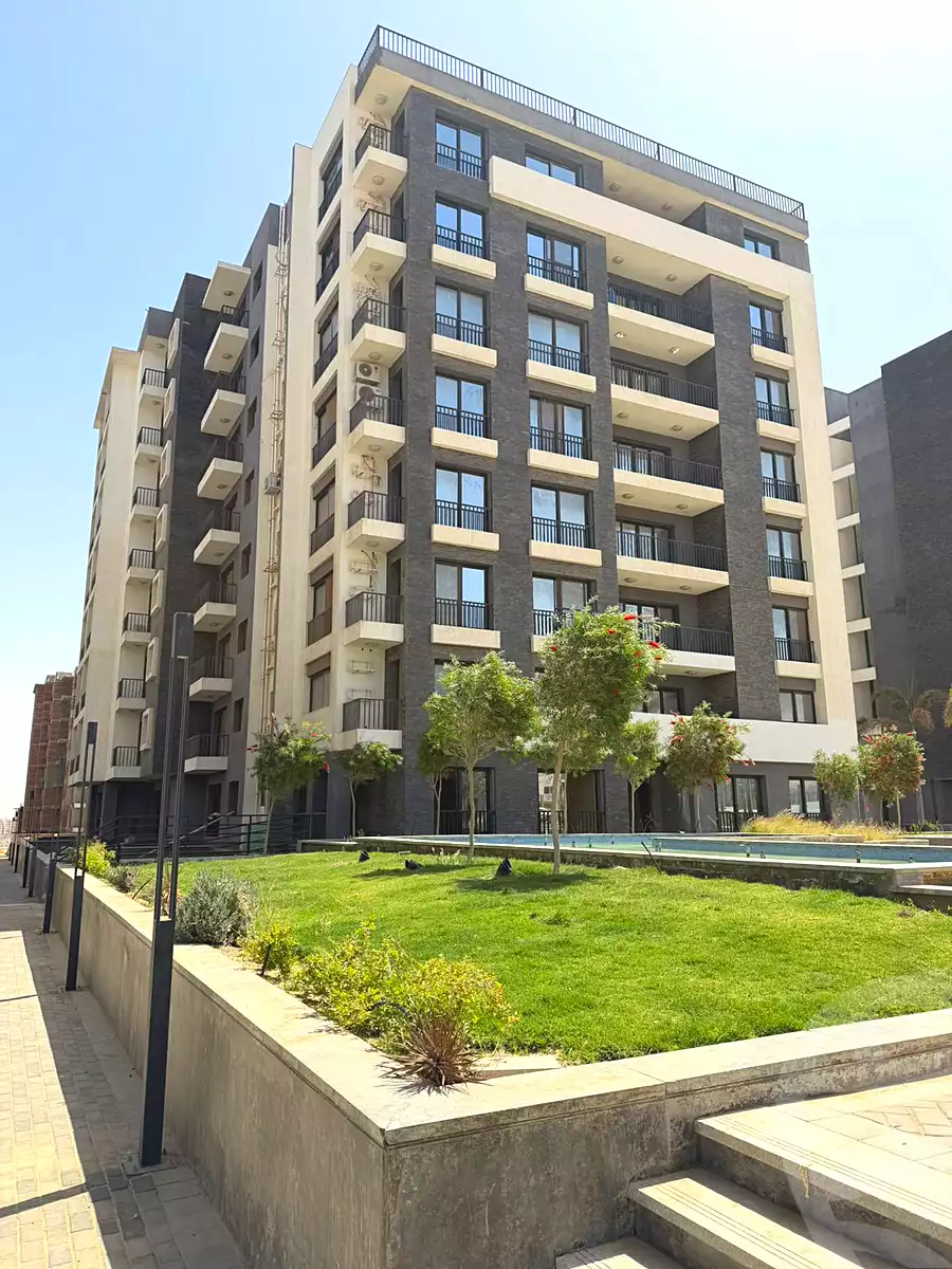 https://aqarmap.com.eg/en/listing/7034541-for-sale-cairo-new-administrative-capital-r7-scenario