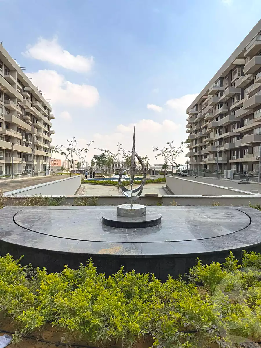 https://aqarmap.com.eg/en/listing/7034588-for-sale-cairo-new-administrative-capital-r7-scenario