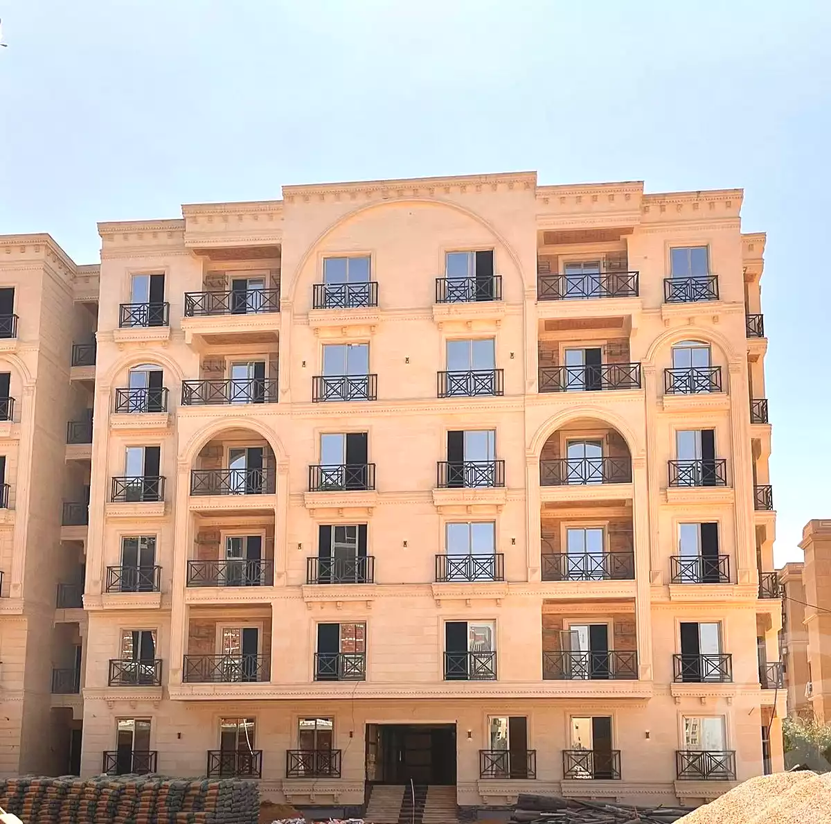 https://aqarmap.com.eg/ar/listing/7034646-for-sale-cairo-6th-of-october-hadaeq-october-compounds-green-city-compound-qebaa