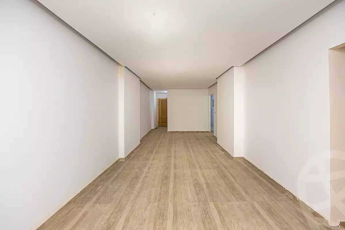 https://aqarmap.com.eg/ar/listing/7034786-for-sale-alexandria-miami-45-street