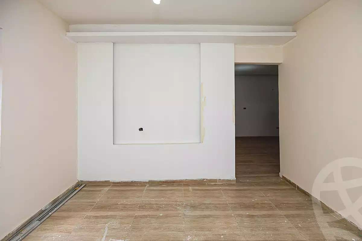 https://aqarmap.com.eg/ar/listing/7034786-for-sale-alexandria-miami-45-street