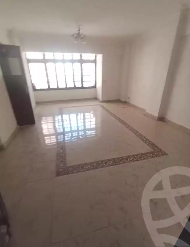 https://aqarmap.com.eg/ar/listing/7034874-for-rent-alexandria-ganaklis