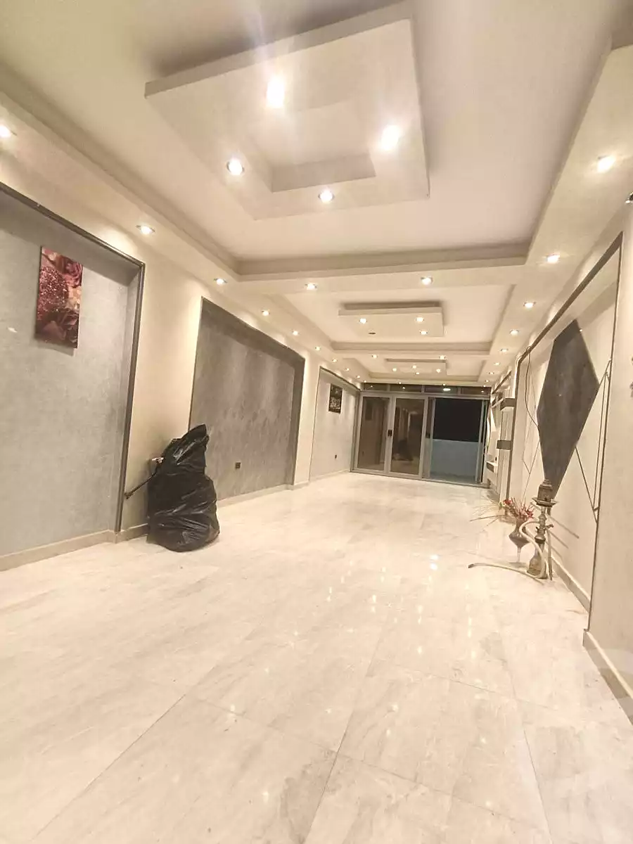 https://aqarmap.com.eg/ar/listing/7035324-for-rent-alexandria-al-agamy-lbytsh