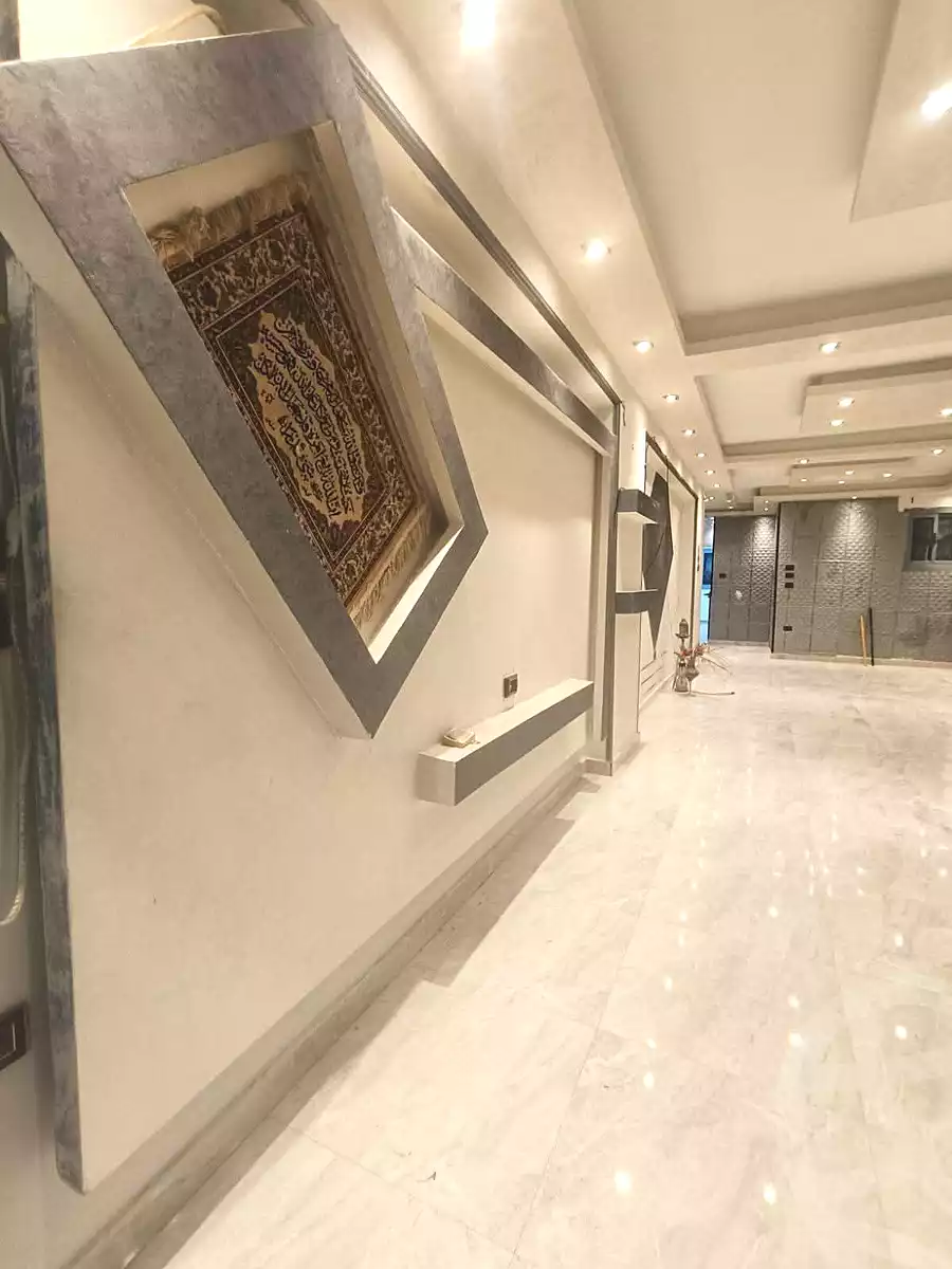 https://aqarmap.com.eg/ar/listing/7035324-for-rent-alexandria-al-agamy-lbytsh