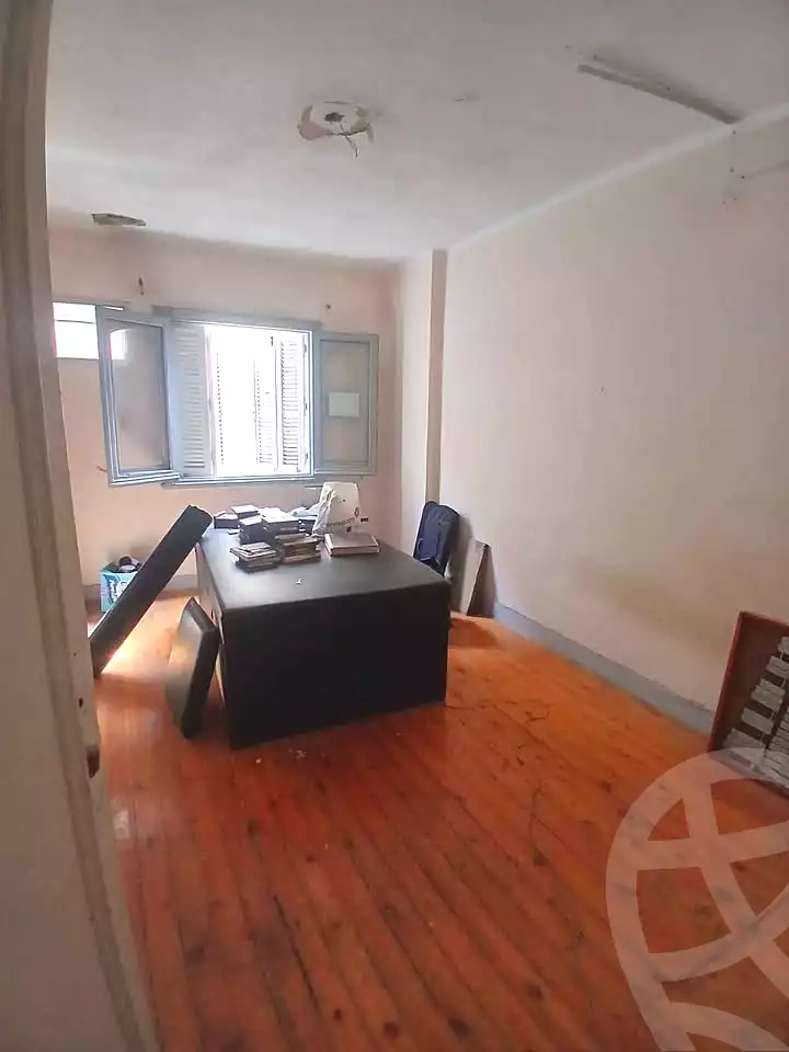 https://aqarmap.com.eg/ar/listing/7035699-for-sale-alexandria-ganaklis