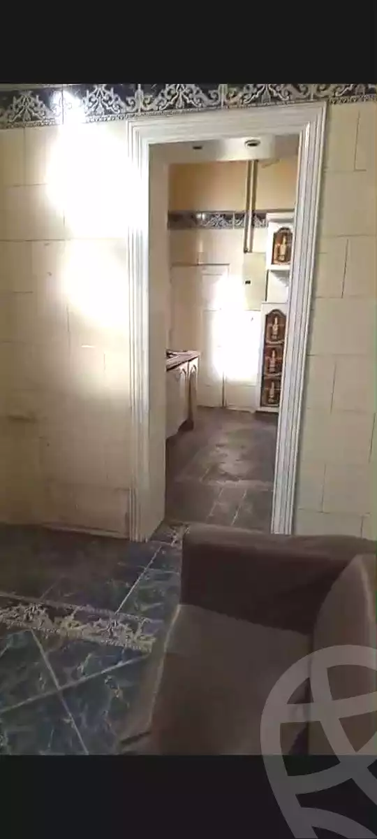 https://aqarmap.com.eg/en/listing/7036002-for-rent-cairo-downtown-el-azbakya-el-gomhoreya-st