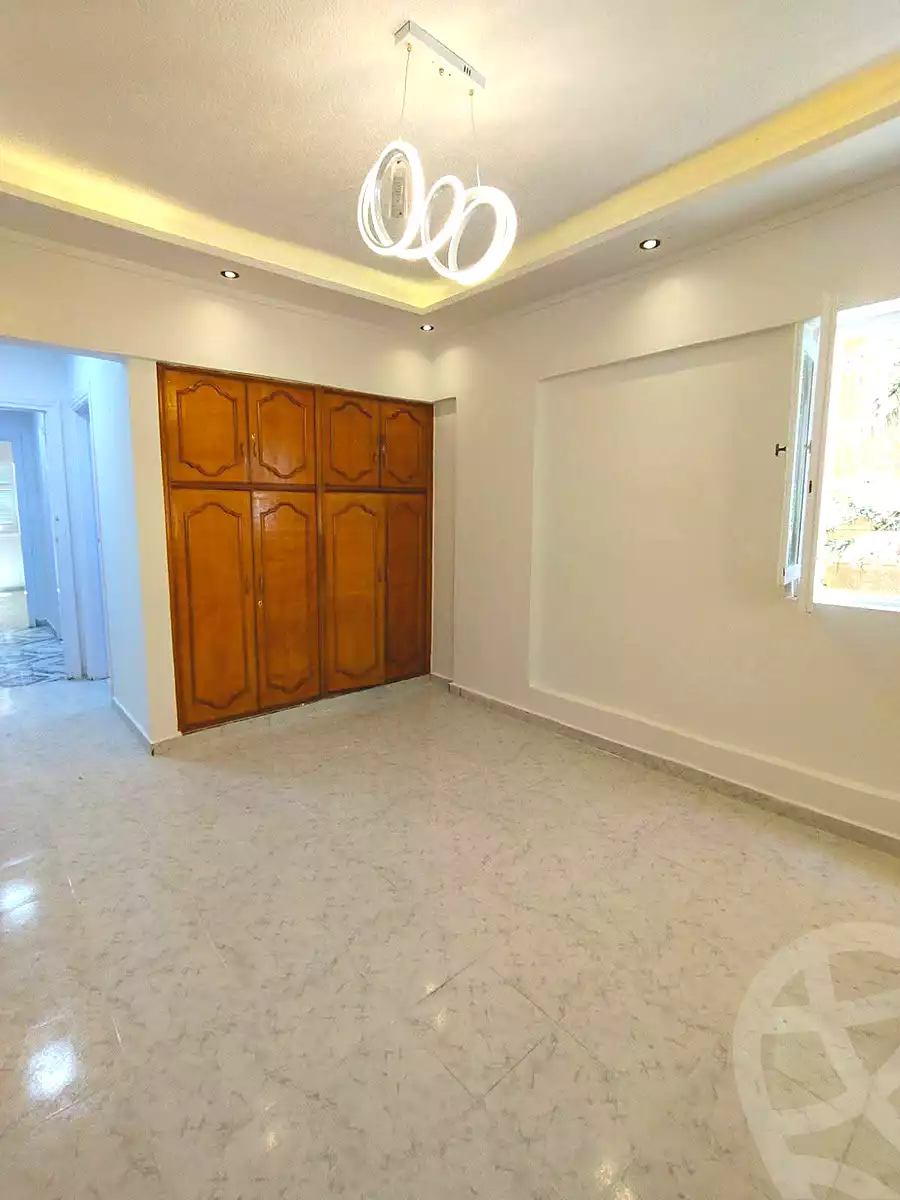 https://aqarmap.com.eg/en/listing/7036345-for-sale-alexandria-al-agamy-shataa-el-nakheel
