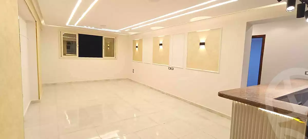 https://aqarmap.com.eg/en/listing/7037165-for-sale-cairo-helwan-hadayek-helwan-nile-corniche-st