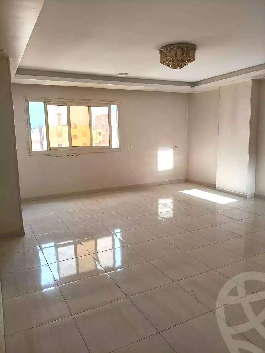https://aqarmap.com.eg/ar/listing/7037261-for-sale-cairo-helwan-el-shareaa-el-sharby-st