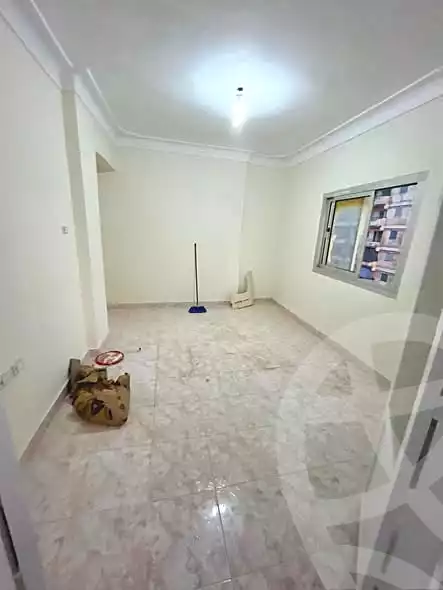 https://aqarmap.com.eg/ar/listing/7037765-for-sale-alexandria-al-agamy-bw-ywsf