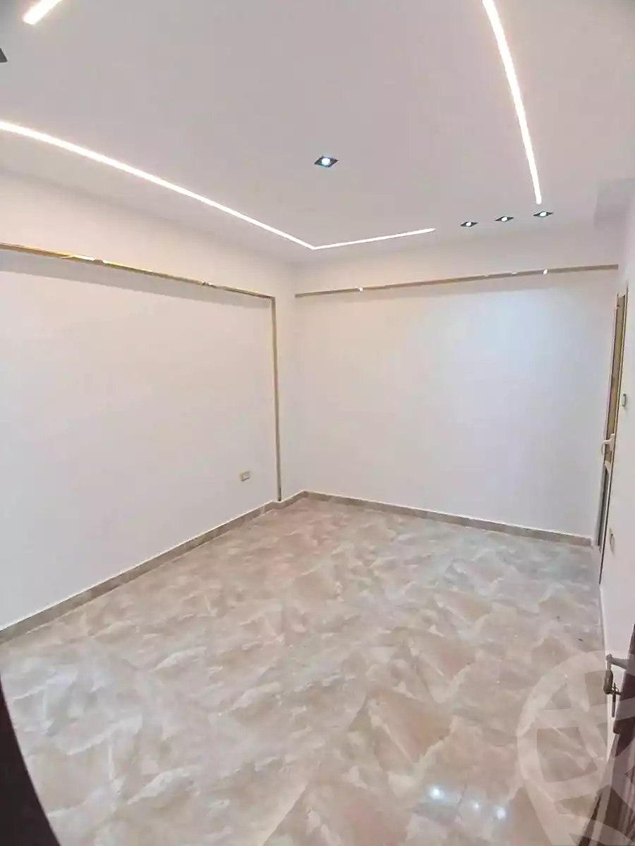 https://aqarmap.com.eg/ar/listing/7037805-for-sale-alexandria-al-agamy-lbytsh-bianchiii