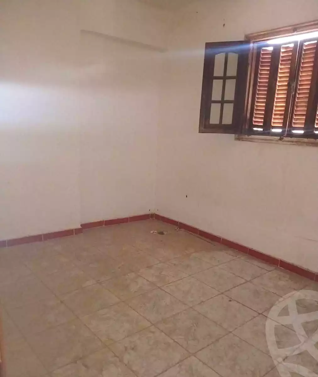 https://aqarmap.com.eg/en/listing/7037848-for-sale-alexandria-sydy-bshr-shr-mlk-hfny