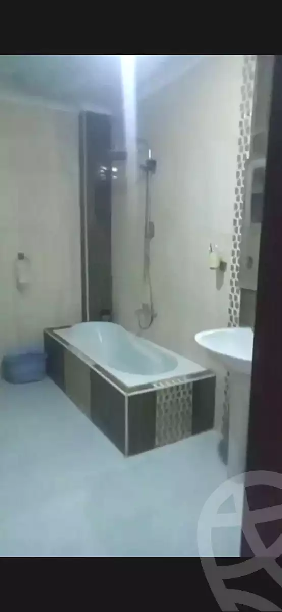https://aqarmap.com.eg/ar/listing/7038413-for-sale-cairo-ain-shams-jsr-lswys-kamal-hegab-st