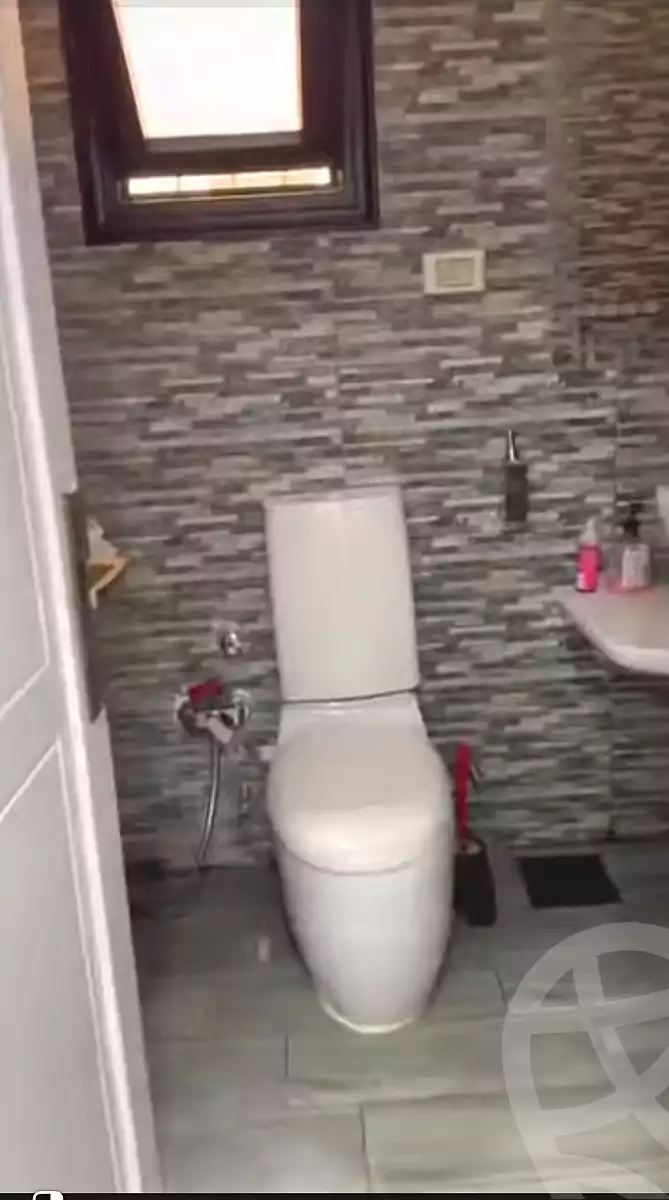 https://aqarmap.com.eg/ar/listing/7038624-for-sale-alexandria-al-agamy-el-hanouvel-el-zahraa-city-st